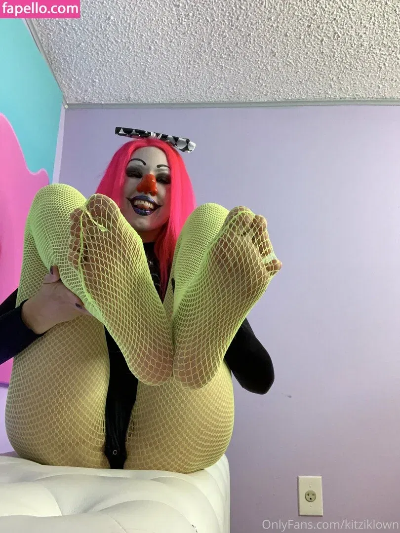 kitziklown Onlyfans Photo Gallery 
