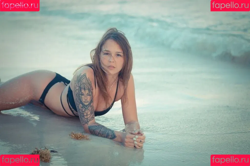 Celina Pop Onlyfans Photo Gallery 