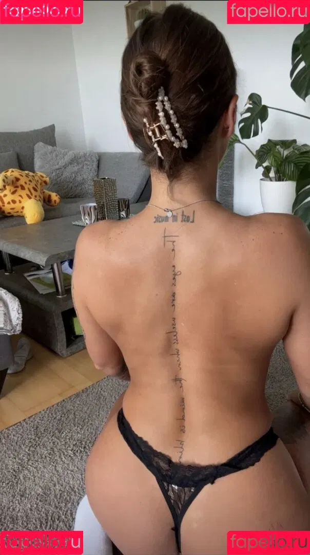 Celina Pop Onlyfans Photo Gallery 