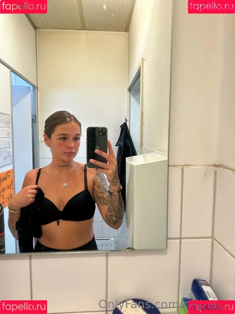 Celina Pop Onlyfans Photo Gallery 