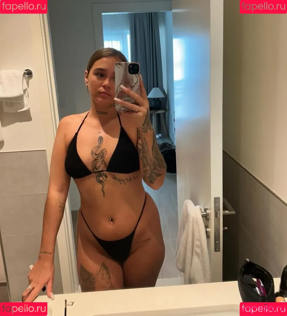 Celina Pop Onlyfans Photo Gallery 