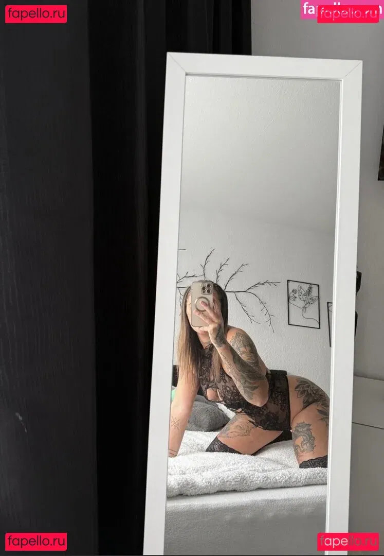 Celina Pop Onlyfans Photo Gallery 