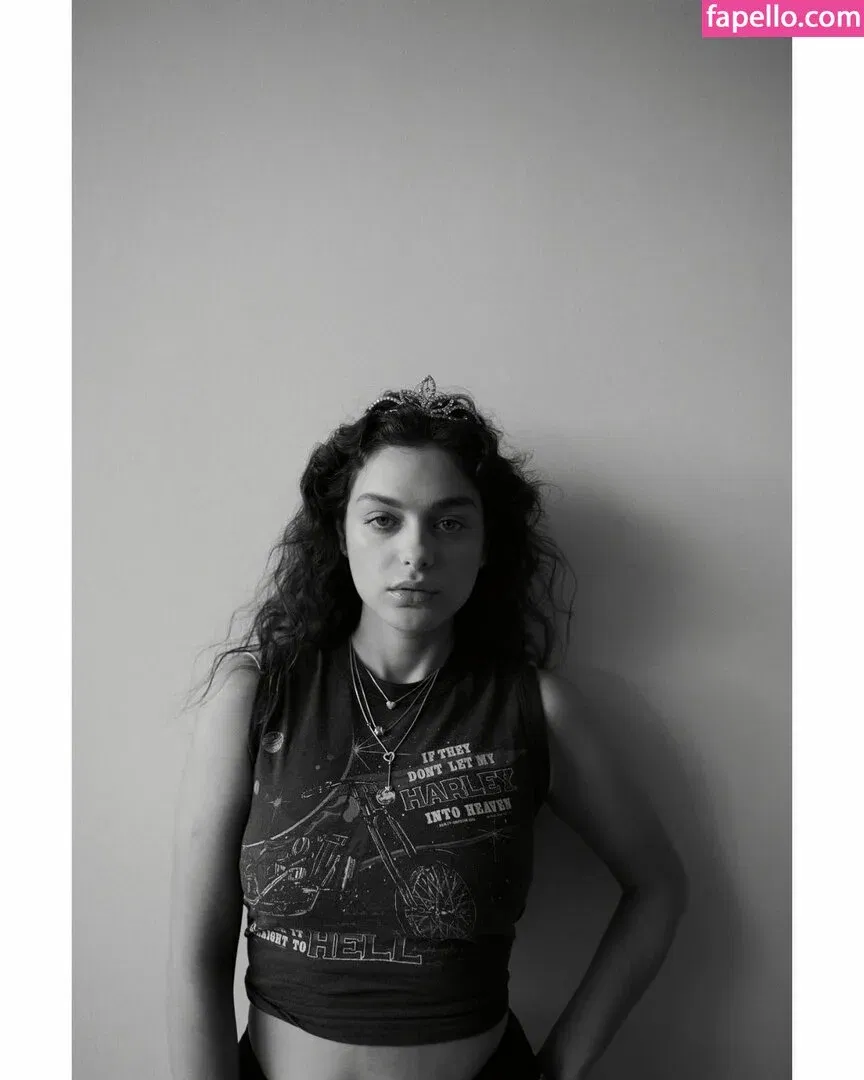 Odeya Rush Onlyfans Photo Gallery 