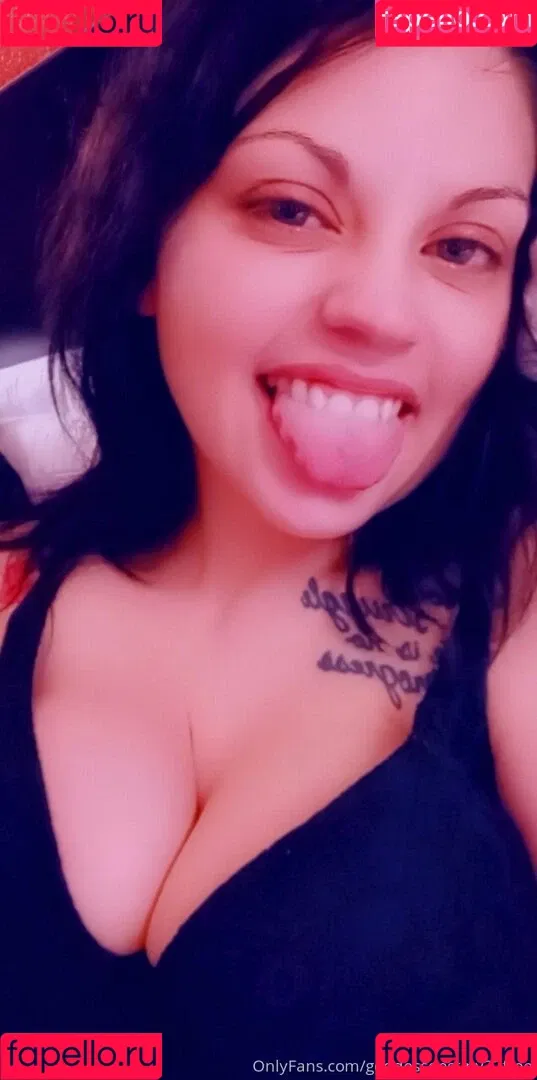 desbiansfree Onlyfans Photo Gallery 