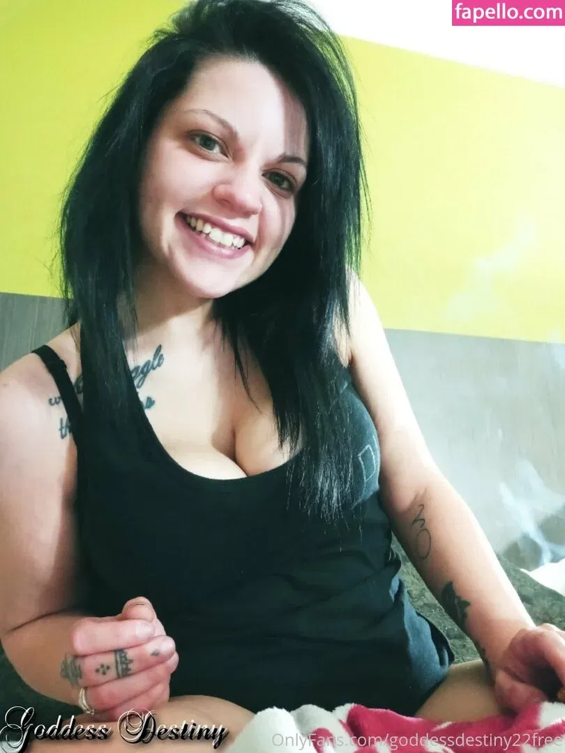 desbiansfree Onlyfans Photo Gallery 