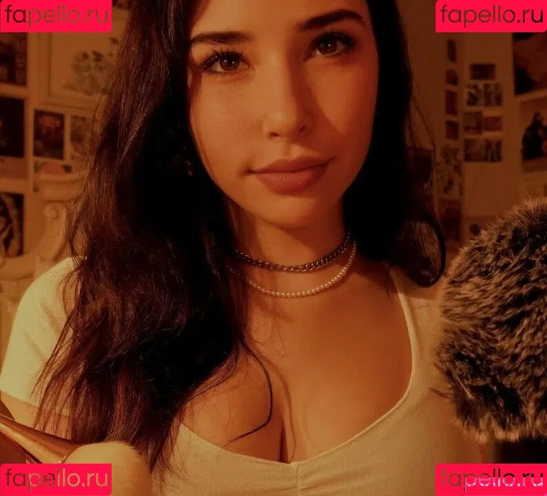Pea Asmr Onlyfans Photo Gallery 
