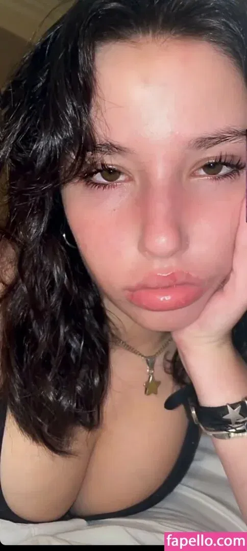 Pea Asmr Onlyfans Photo Gallery 