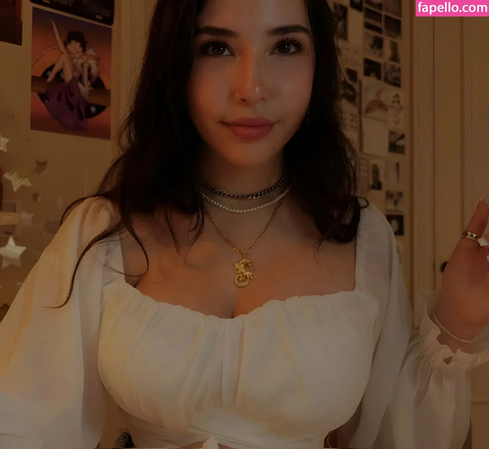 Pea Asmr Onlyfans Photo Gallery 