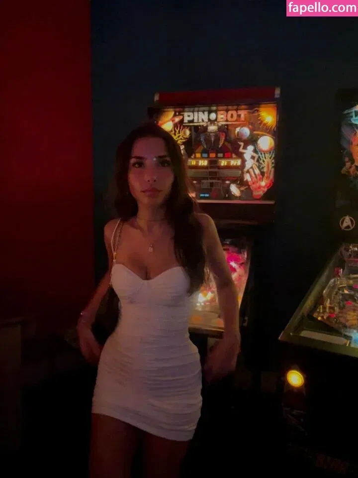 Pea Asmr Onlyfans Photo Gallery 