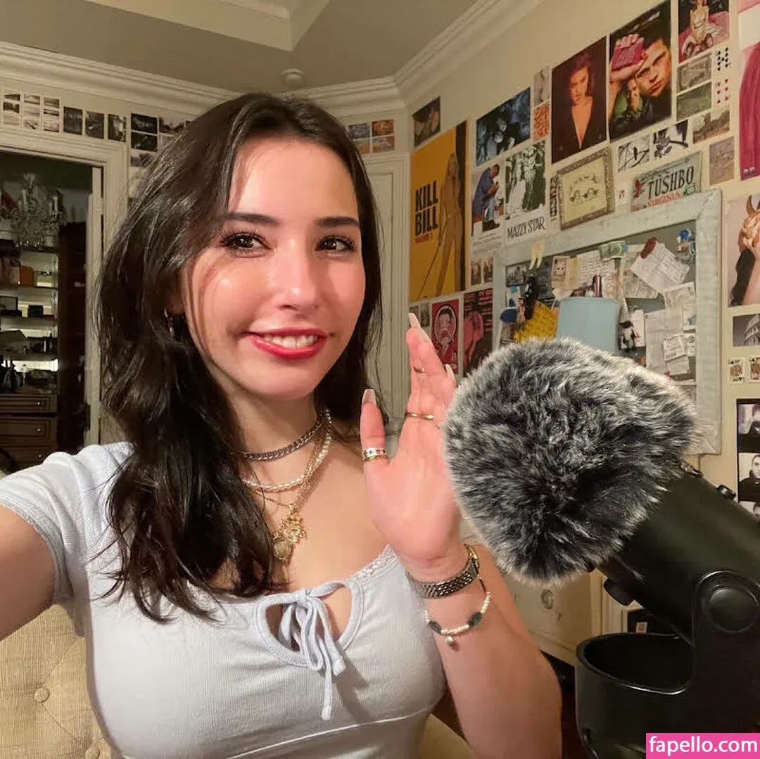 Pea Asmr Onlyfans Photo Gallery 