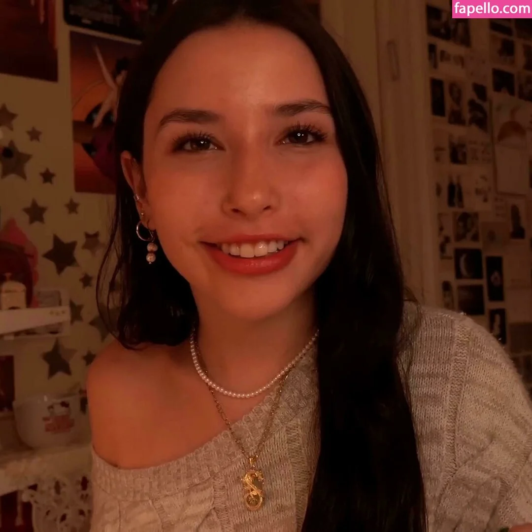 Pea Asmr Onlyfans Photo Gallery 