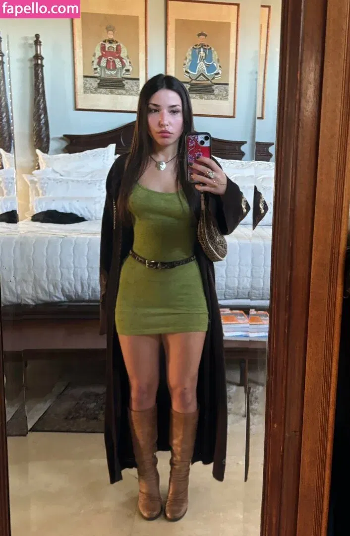 Pea Asmr Onlyfans Photo Gallery 