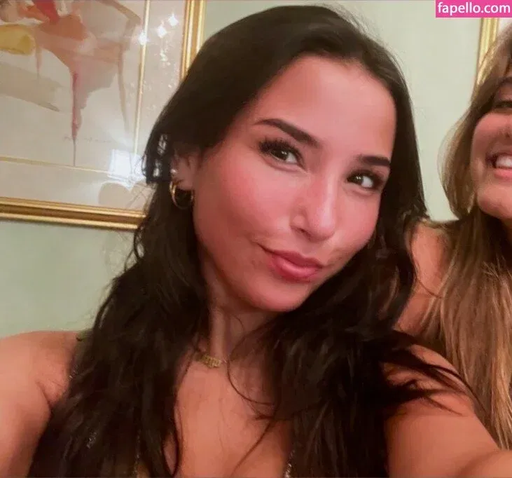 Pea Asmr Onlyfans Photo Gallery 