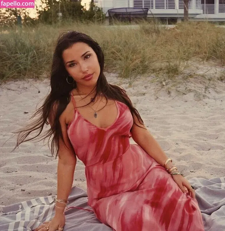 Pea Asmr Onlyfans Photo Gallery 