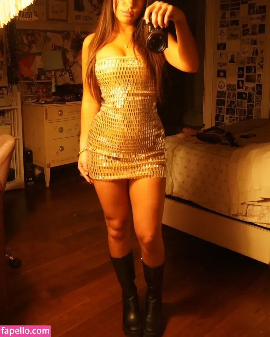 Pea Asmr Onlyfans Photo Gallery 