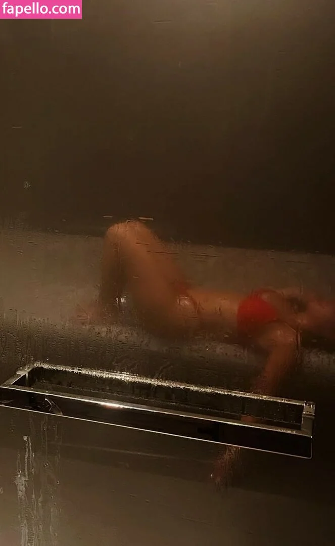 Pea Asmr Onlyfans Photo Gallery 