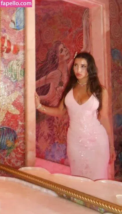 Pea Asmr Onlyfans Photo Gallery 