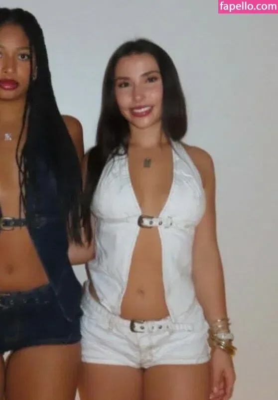 Pea Asmr Onlyfans Photo Gallery 