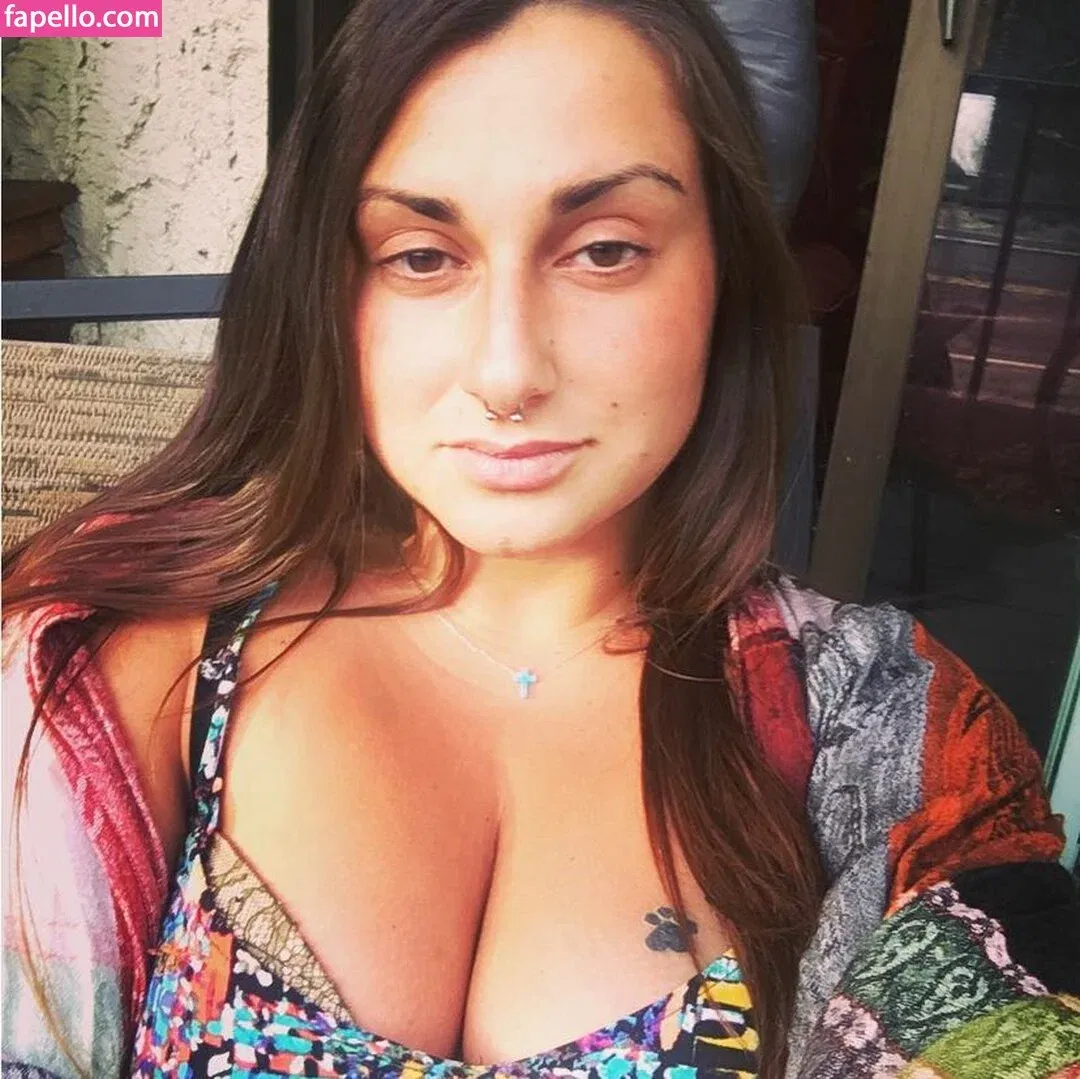 Xenia Hellenic Goddess Onlyfans Photo Gallery 