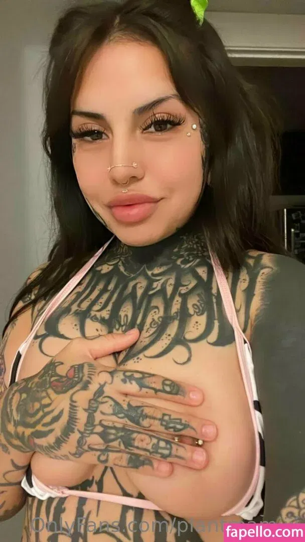 plantmamiiii Onlyfans Photo Gallery 