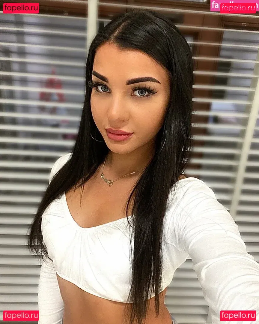 Pamela Borek Onlyfans Photo Gallery 