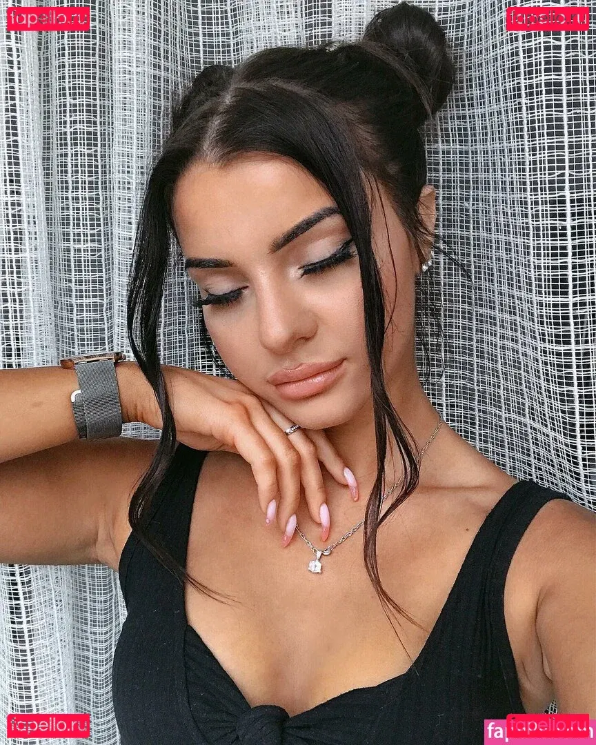 Pamela Borek Onlyfans Photo Gallery 