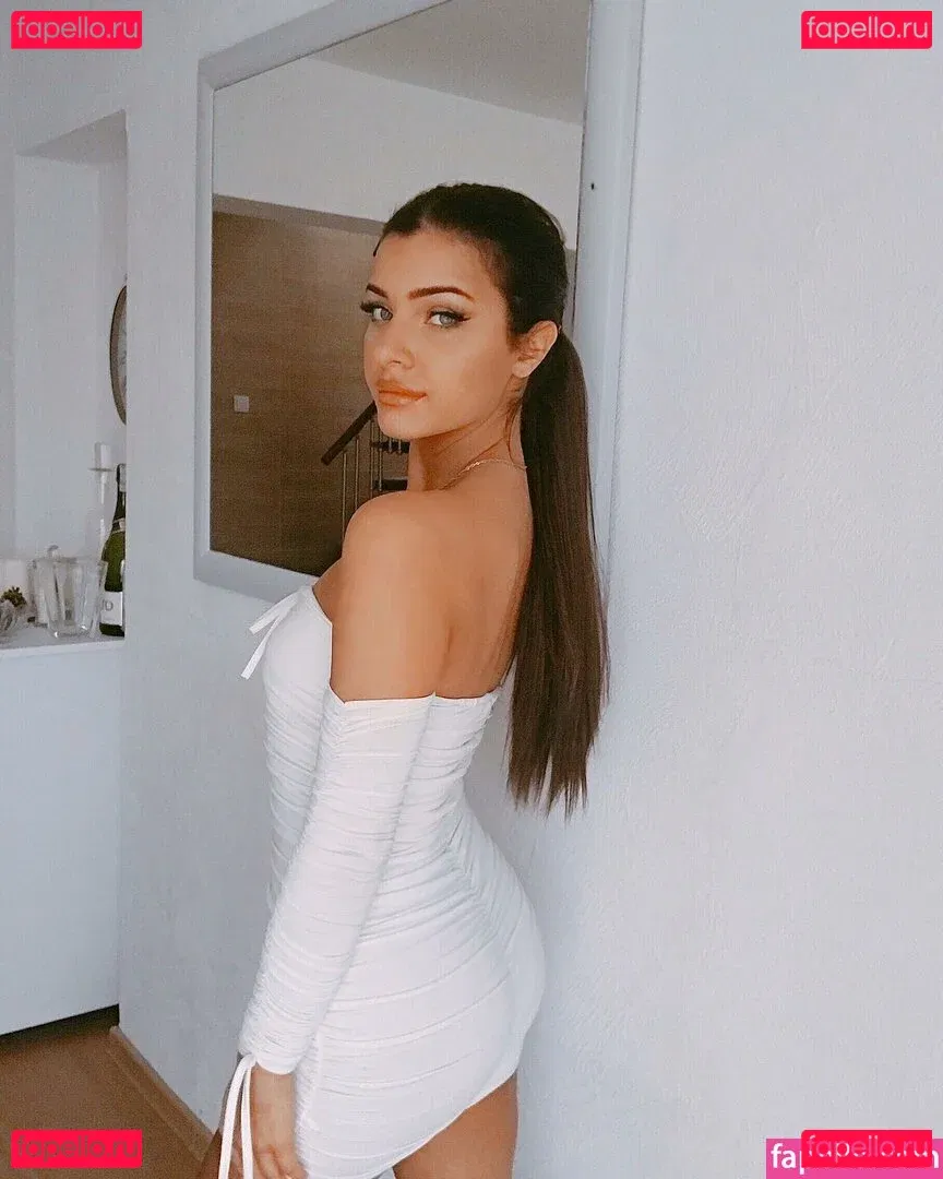 Pamela Borek Onlyfans Photo Gallery 