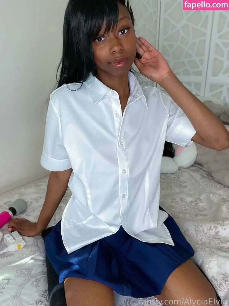 Alycia Elvie Onlyfans Photo Gallery 