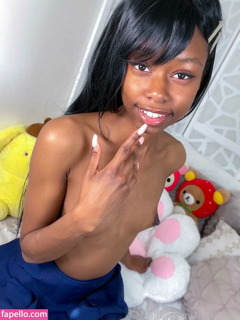 Alycia Elvie Onlyfans Photo Gallery 