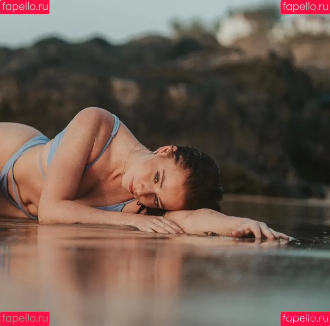 Anica Zimmermann Onlyfans Photo Gallery 