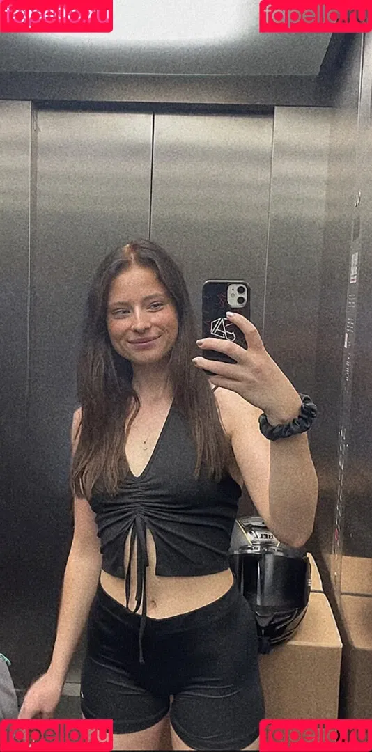 Anica Zimmermann Onlyfans Photo Gallery 