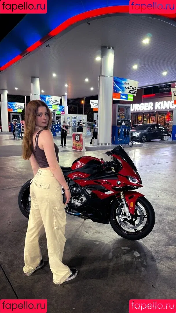 Anica Zimmermann Onlyfans Photo Gallery 