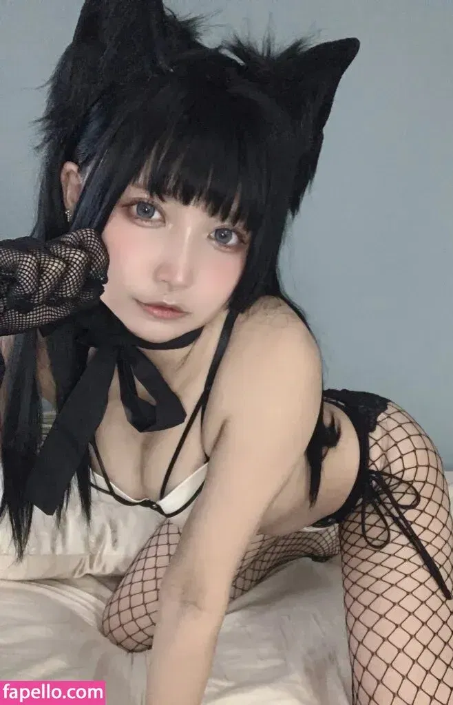 yomicos0909 Onlyfans Photo Gallery 