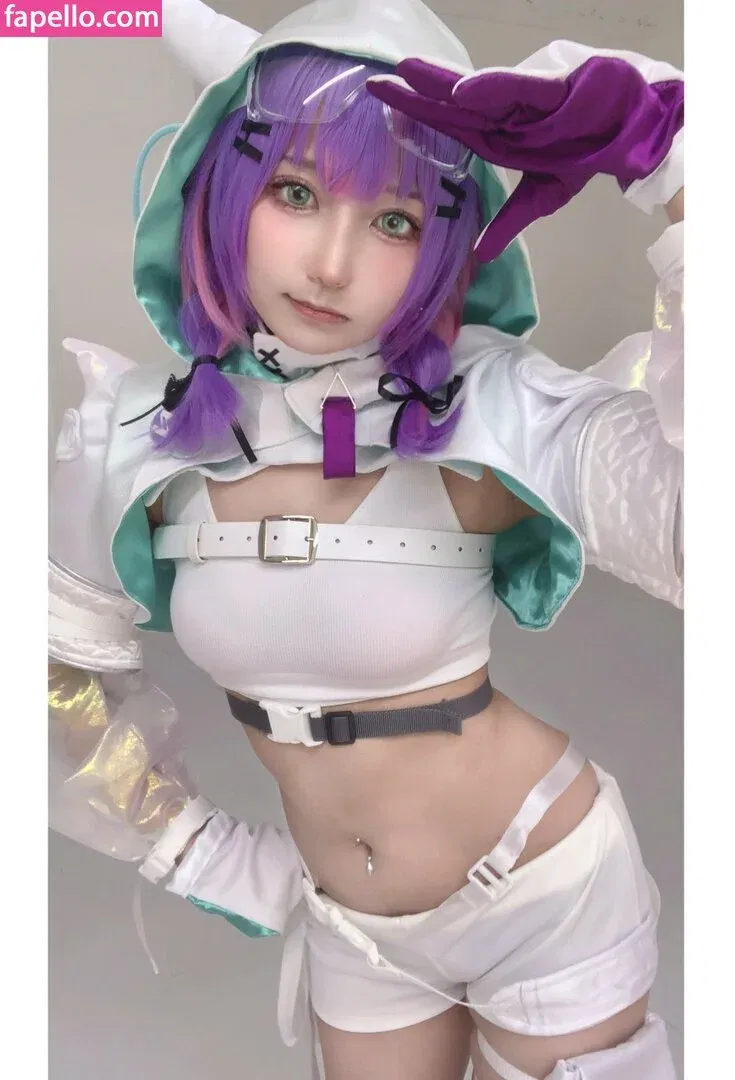 yomicos0909 Onlyfans Photo Gallery 