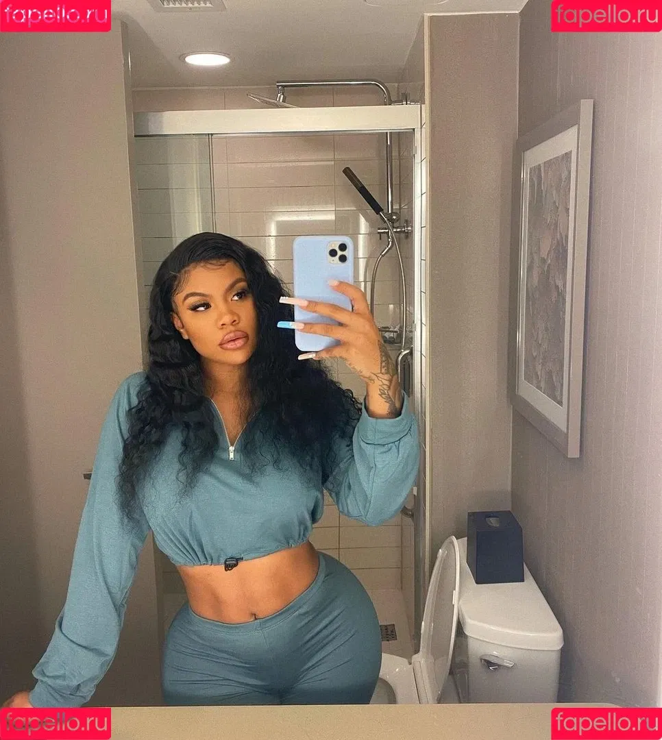 Chinese Kitty Onlyfans Photo Gallery 
