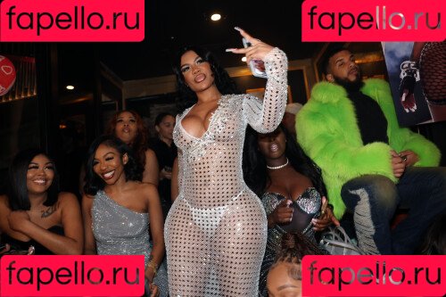 Chinese Kitty Onlyfans Photo Gallery 