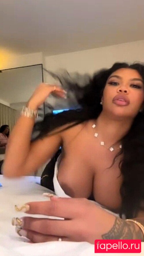 Chinese Kitty – Nahá fotografie z OnlyFans 19
