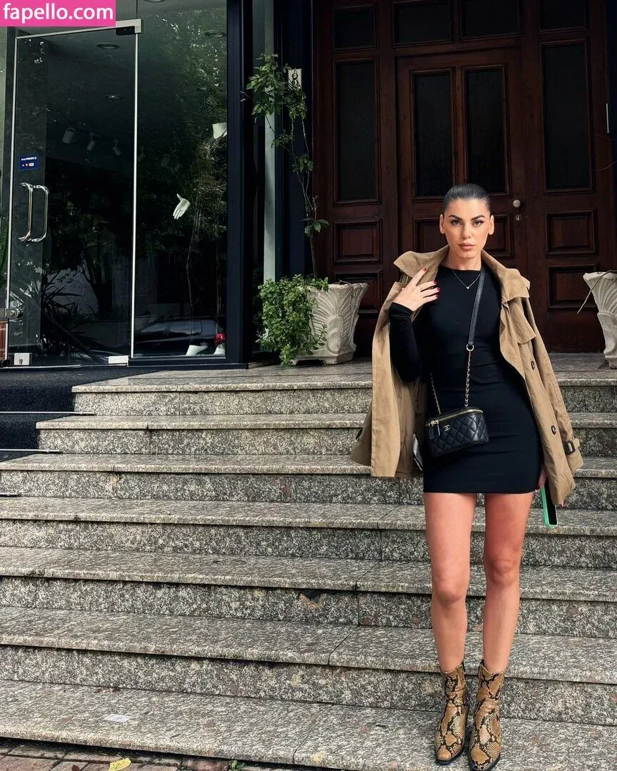 Xhoi Loja Onlyfans Photo Gallery 