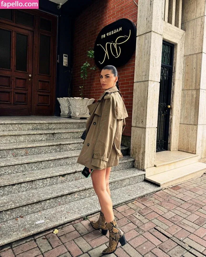 Xhoi Loja Onlyfans Photo Gallery 