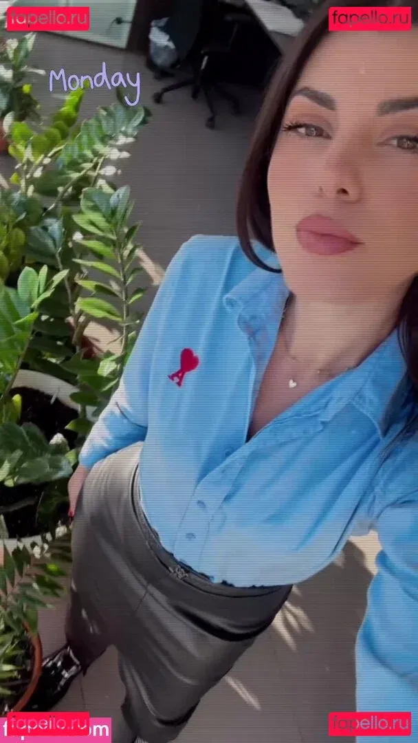 Xhoi Loja Onlyfans Photo Gallery 