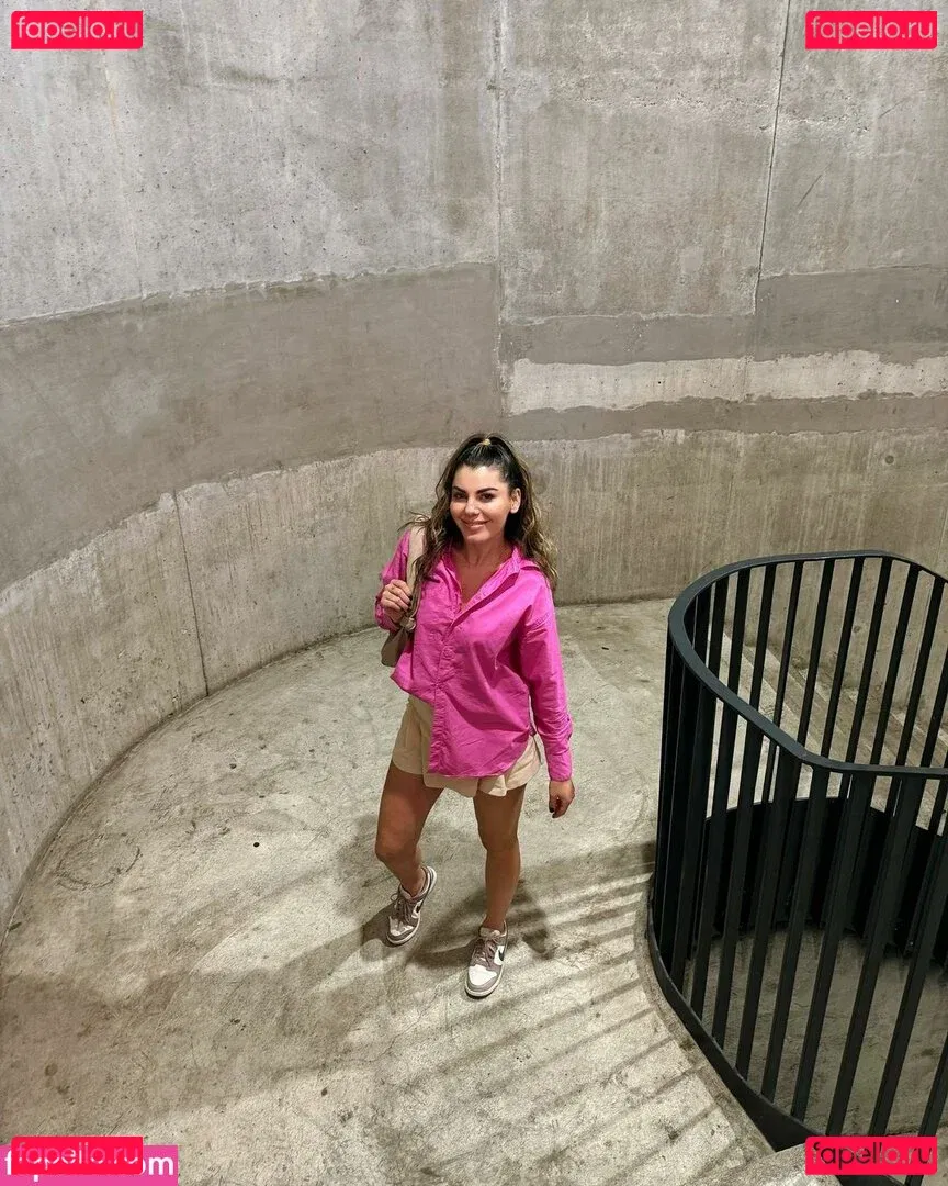 Xhoi Loja Onlyfans Photo Gallery 