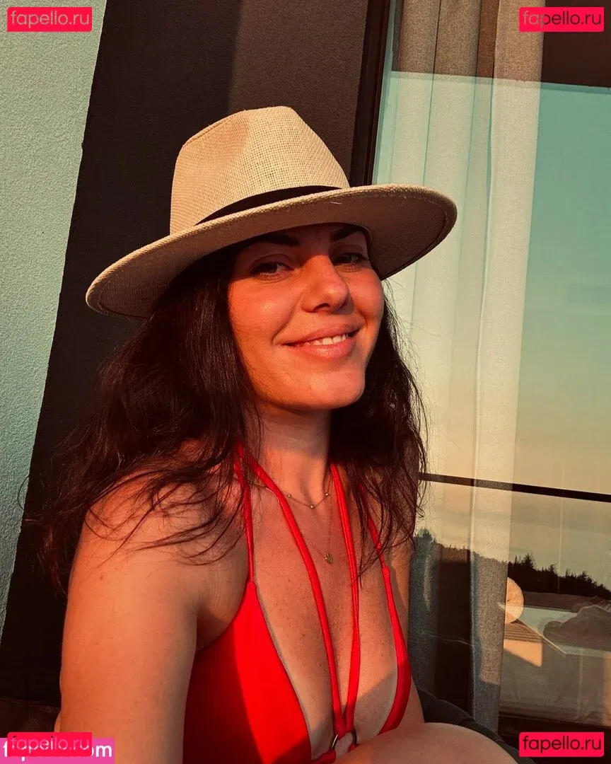 Xhoi Loja Onlyfans Photo Gallery 