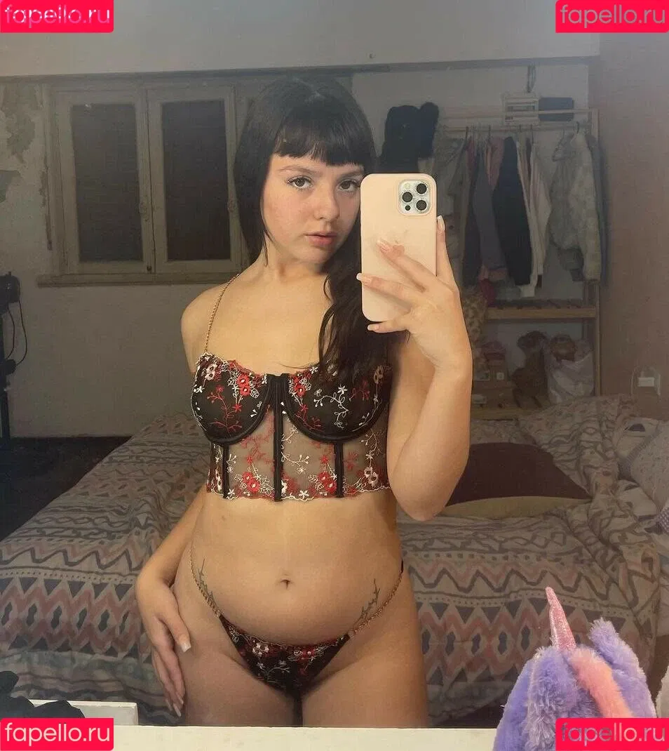 emily_escudero02 Onlyfans Photo Gallery 