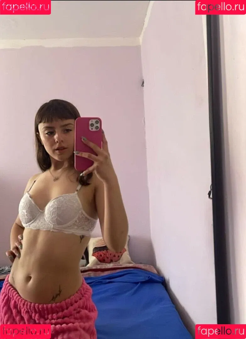 emily_escudero02 Onlyfans Photo Gallery 