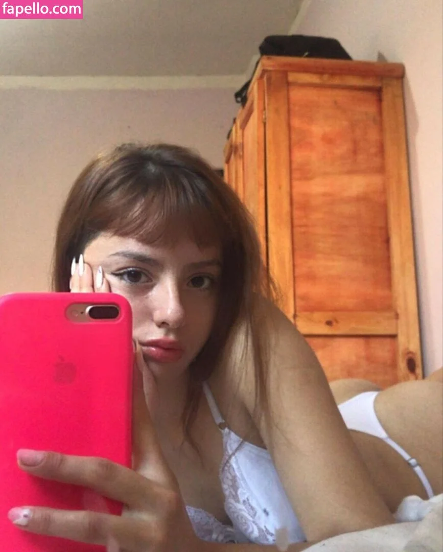 emily_escudero02 Onlyfans Photo Gallery 