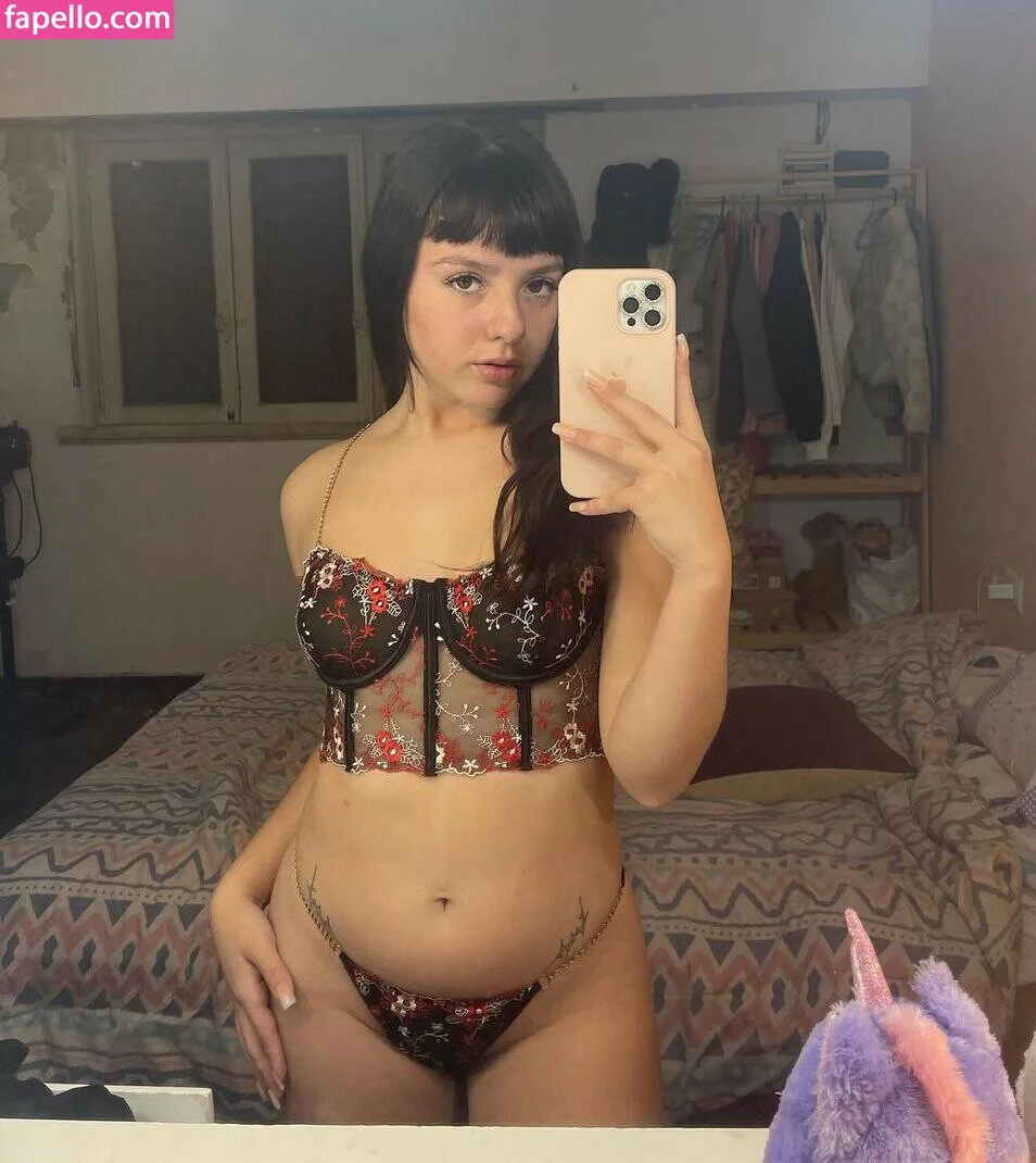 emily_escudero02 Onlyfans Photo Gallery 