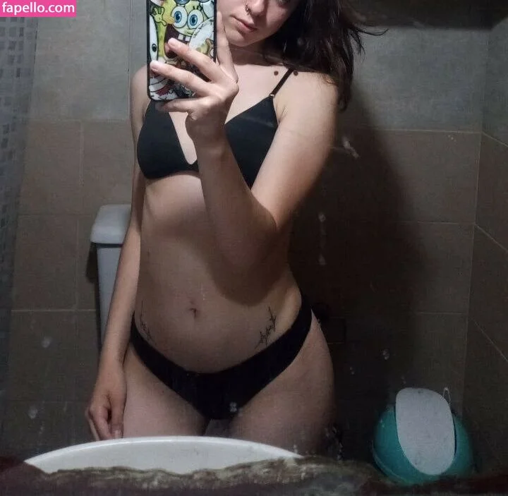 emily_escudero02 Onlyfans Photo Gallery 