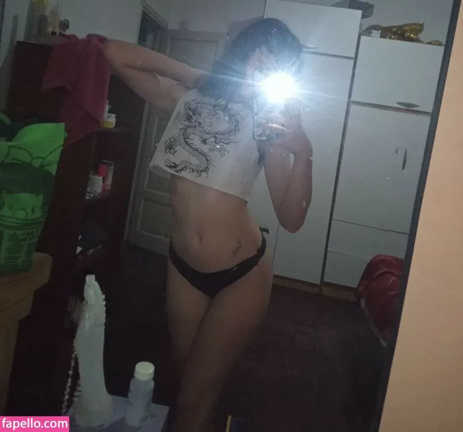 emily_escudero02 Onlyfans Photo Gallery 