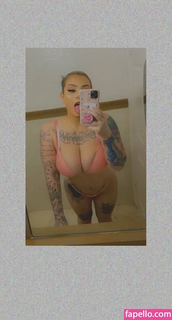 Busty Bunni Onlyfans Photo Gallery 