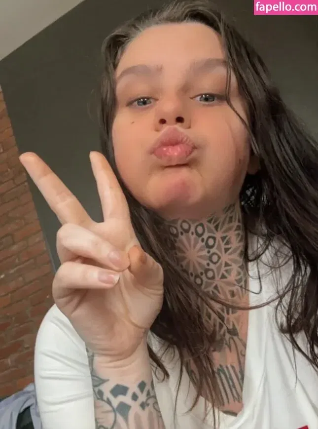 Busty Bunni Onlyfans Photo Gallery 